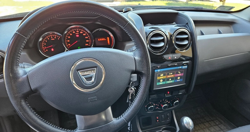 Dacia Duster cena 49000 przebieg: 63000, rok produkcji 2017 z Zbąszyń małe 92